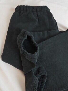 JER Z EES...  32" To 38" Waist.. ...39" Total Length.